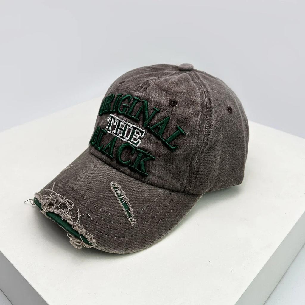 New Unisex Embroidered Letters Retro Baseball Hats Sunshade Broken Style Versatile Personal Peaked Caps Fashion Distress Street