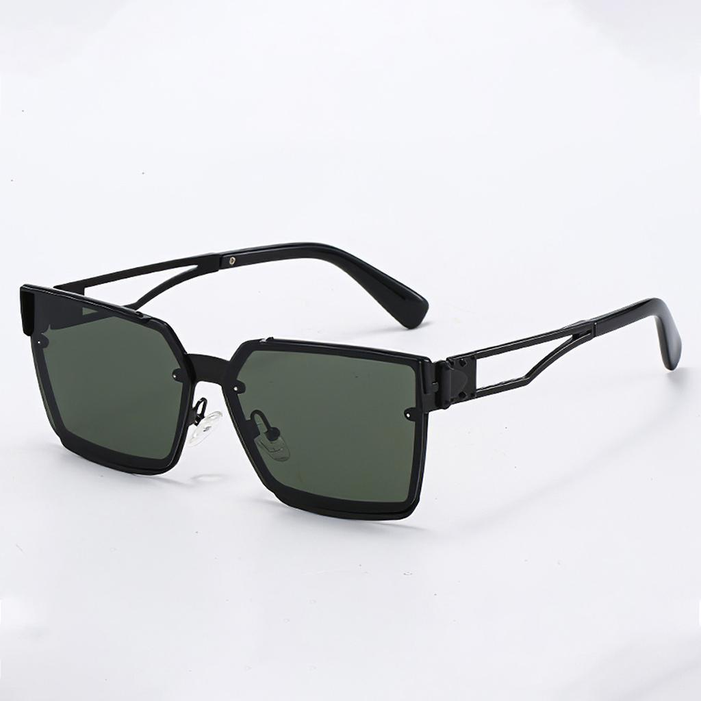 Vintage Sunglasses for Women Trendy Square Gold Border Brown Gradient Summer Glasses Fashion Accessory