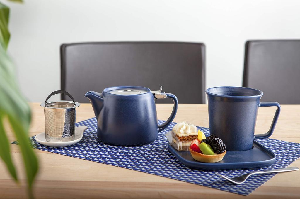 ForLife Ceramic Teapot, 530ml Capacity, 3-Cup Capacity, with Tea Strainer, Dishwasher Safe, Lid Secure, One-Handed Pour, Indigo Blue, Stamp Teapot,