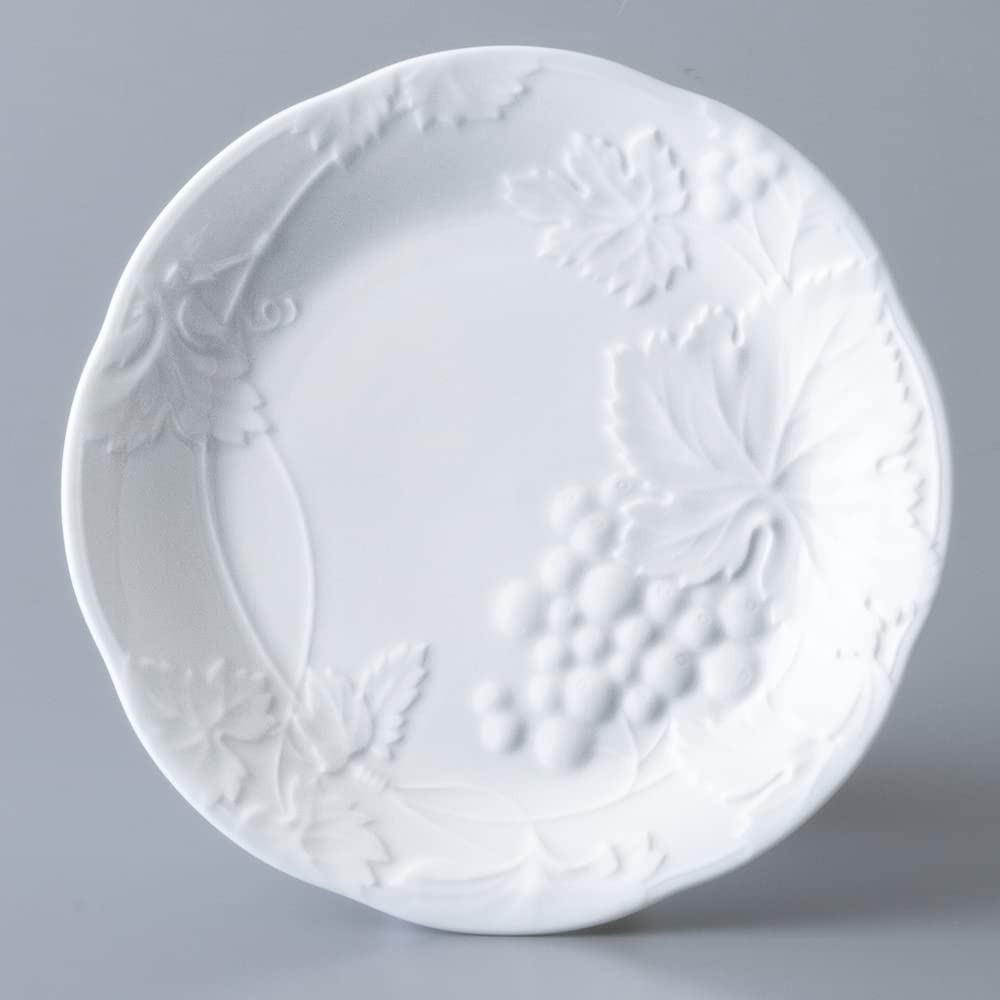 NARUMI Plate Set, 17cm, White, 5 Designs, Cute Relief Design, Microwave and Dishwasher Safe, Made in Japan, Gift Box Included, 1023-23366