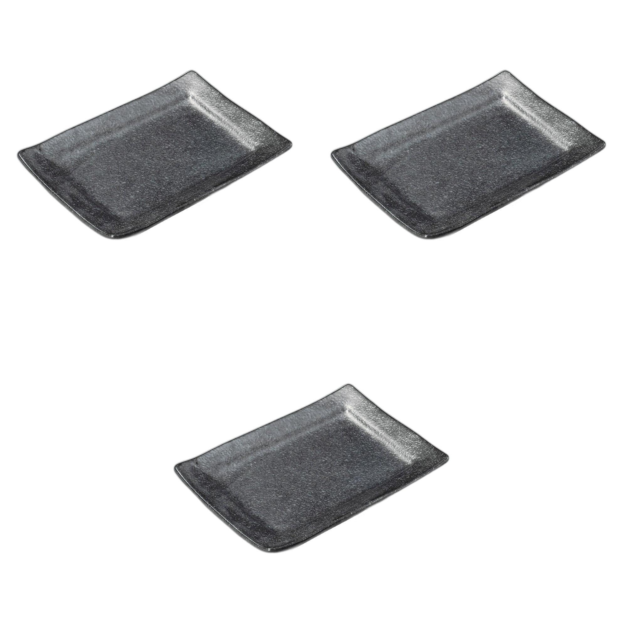 

Set of 3 Black and Porcelain Plates x x Porcelain Porcelain Plates by Setomonohonpo Silver-Colored [19.3 13.6 2.3 cm]