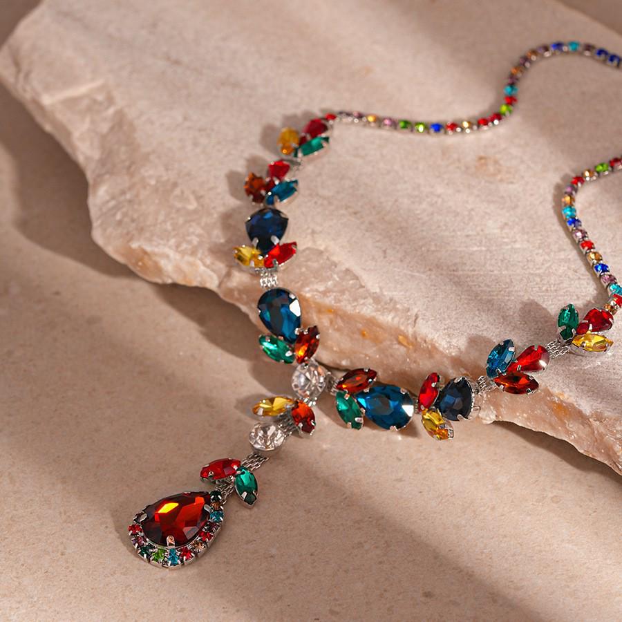 "High-End Luxury Drop Necklace and Earrings Set - European and American Niche Versatile Jewelry"