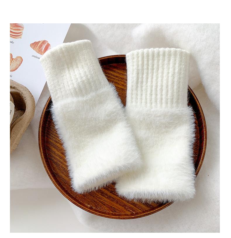 1 Pairs Soft Winter Half Finger Gloves Women Warm Luxury Solid White Plush Knitted Fingerless Gloves Wrist Mittens