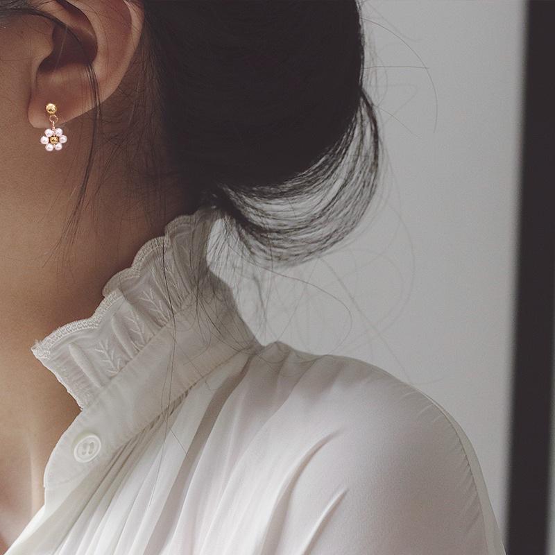 Edelstahl Perlenblumen Ohrstecker - Hochwertiger Titanstahl, Farbbeständig, Kleines & Frisches Design.