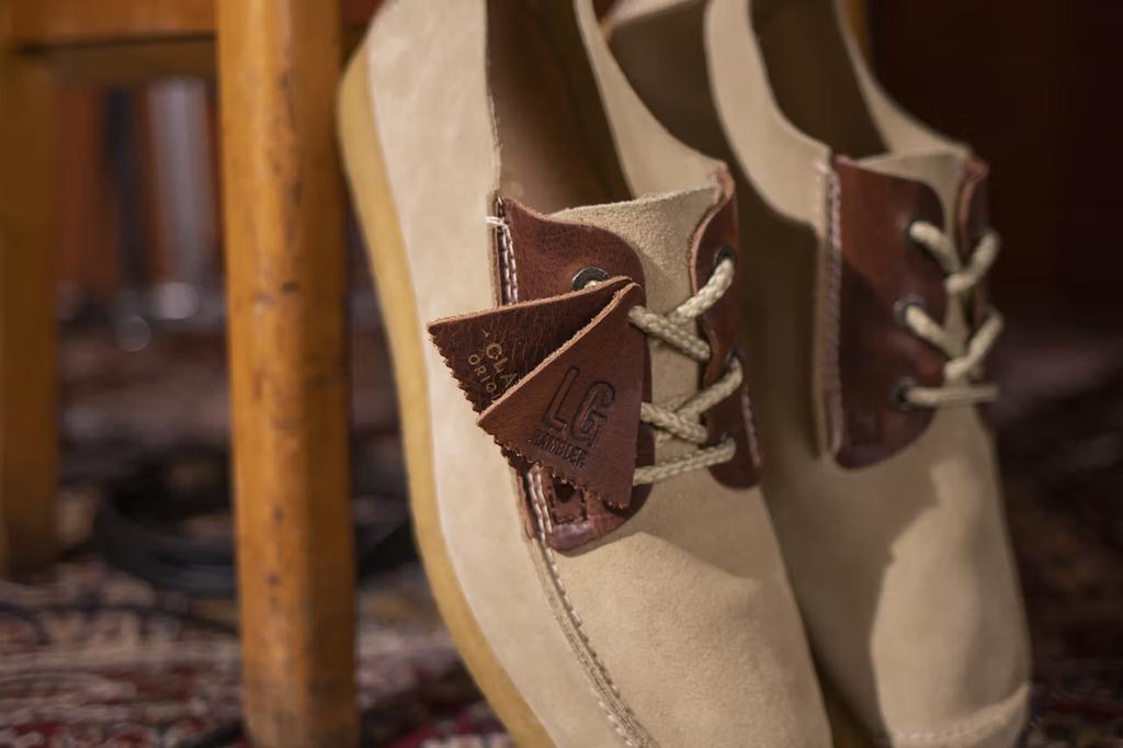 26155765 26155765 Liam Gallagher A Clarks LG Rambler Maple Suede (Men's)