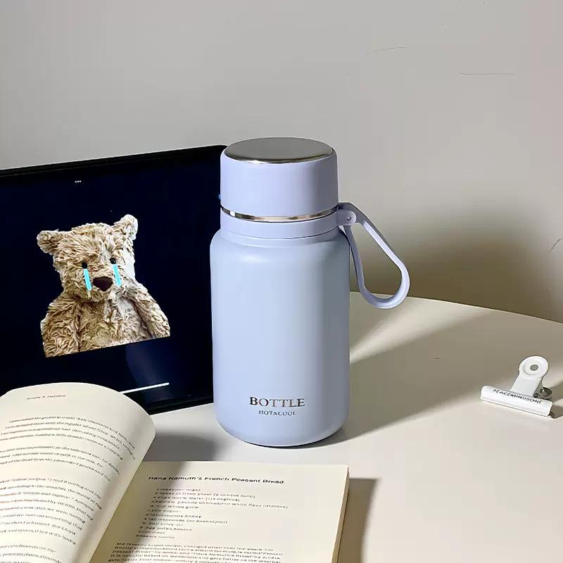 Stylish Stainless Steel Insulated Travel Cup with Tea Strainer