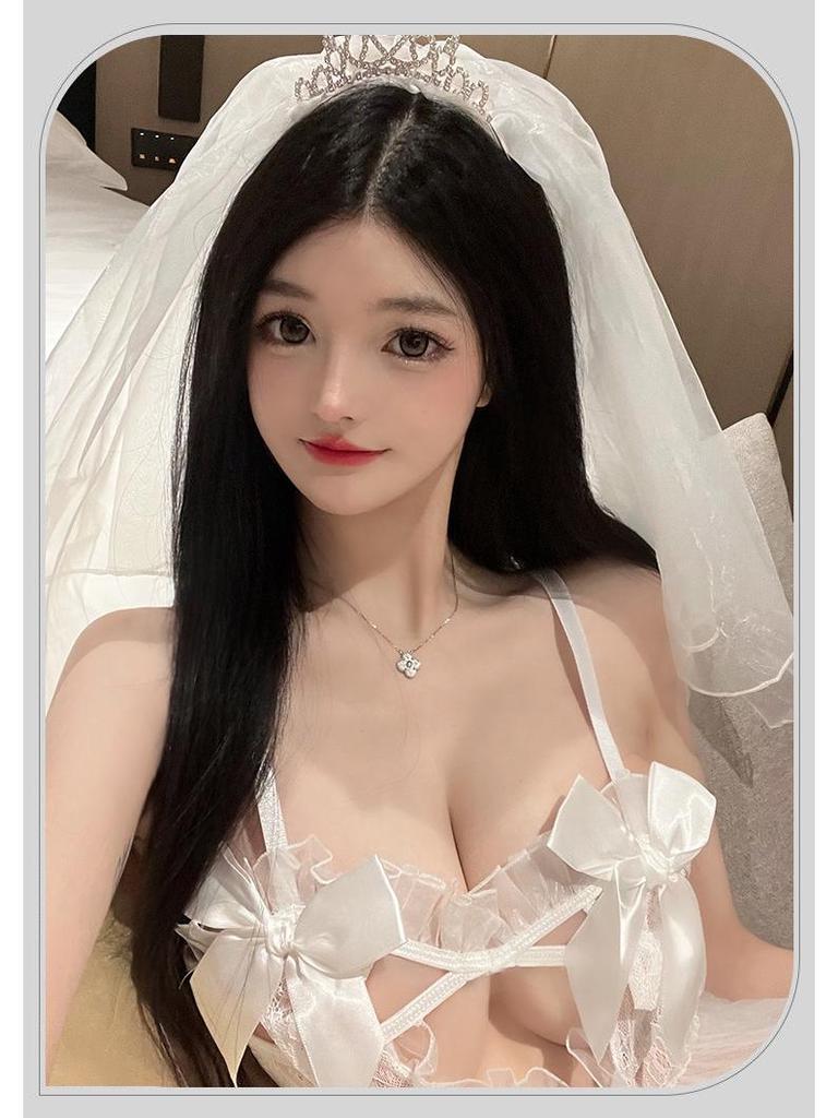 Set Lenjerie Nupțială Lin Linting: Rochie de mireasă cochetă și lenjerie de noapte ispititoare