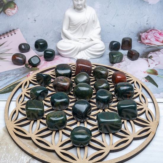 Pierre de sang pierres polies Reiki Chakra guérison galets décoratifs, remplissage de vase pierre polie pour bijoux, correction Vaastu ensemble de 13 pièces