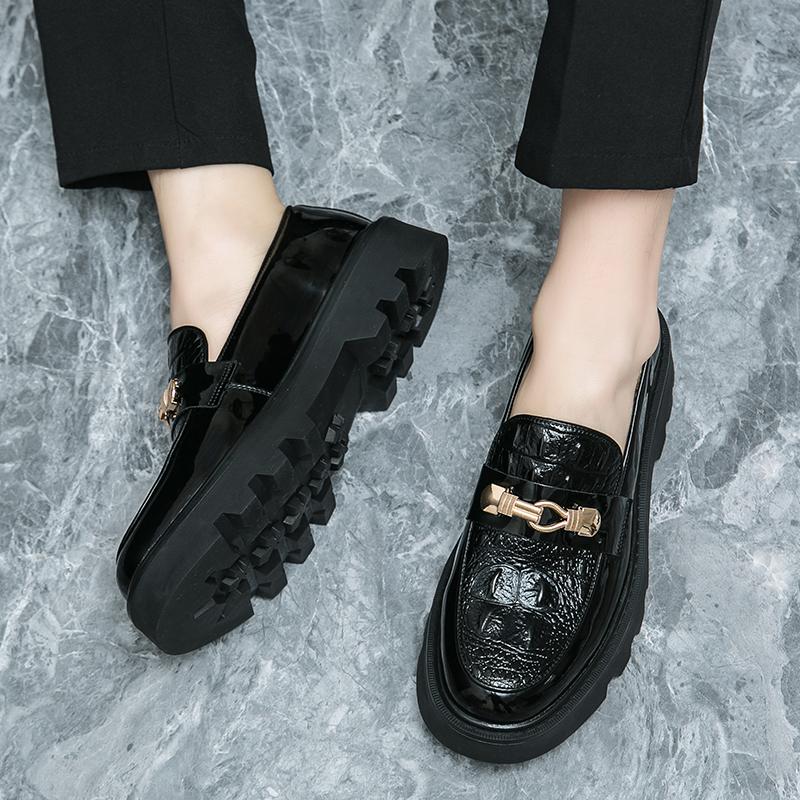 Men Business shoes outdoor Casual Slip-On Leather Shoe Casual Loafers Man Fashion Party Dress Luxury Shoes men Comfy Shoes