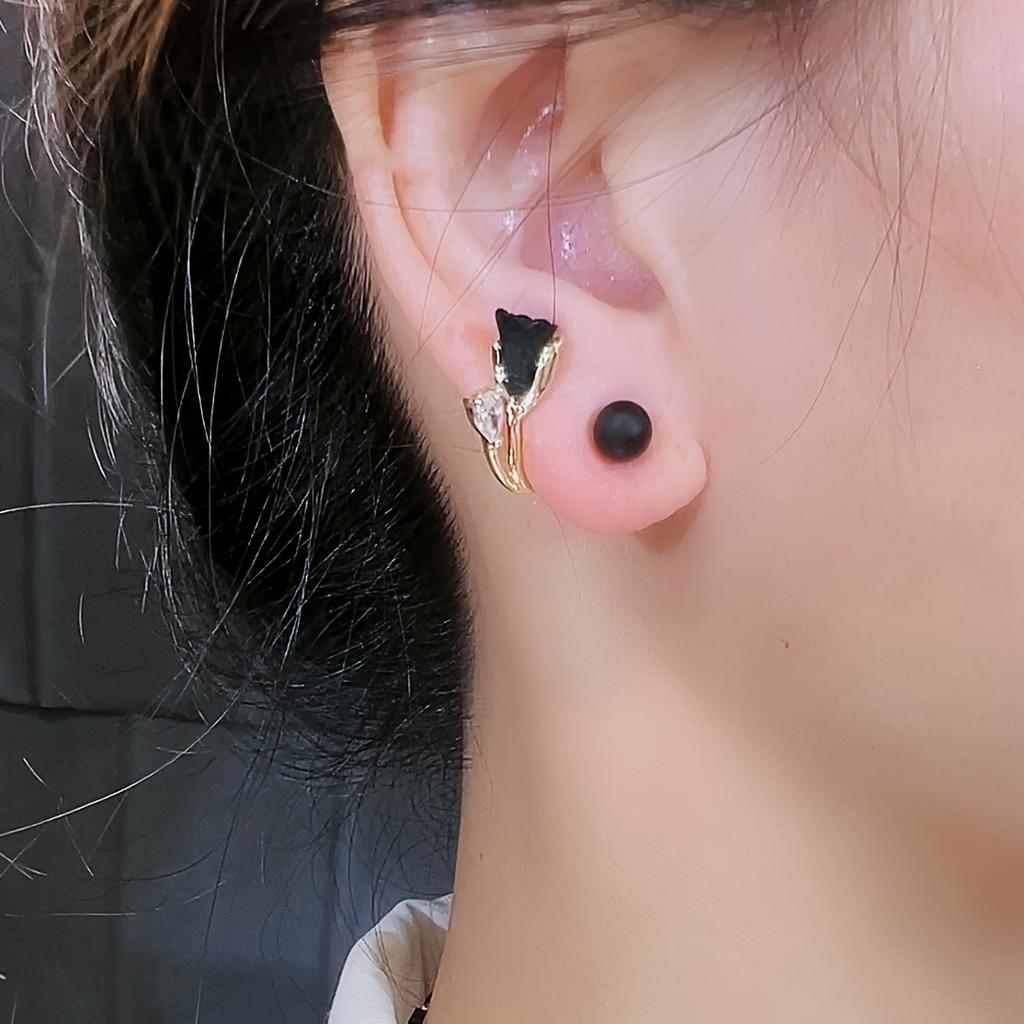 Boucles d'oreilles élégantes en forme de tulipe pour femmes - Alliage tendance et sexy incrusté de verre avec divers placages - Polyvalentes pour le quotidien et les soirées