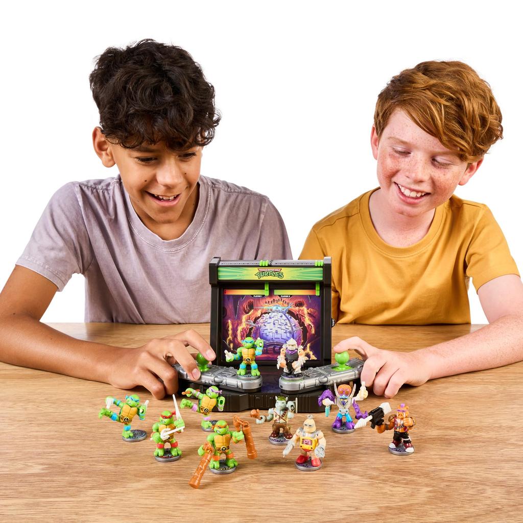 Legends of Akedo Teenage Mutant Ninja Turtles Battle Arena Over 35 Battle Sound Effects and 2 Exclusive Battle Mini Warriors Leonardo and Shredder -