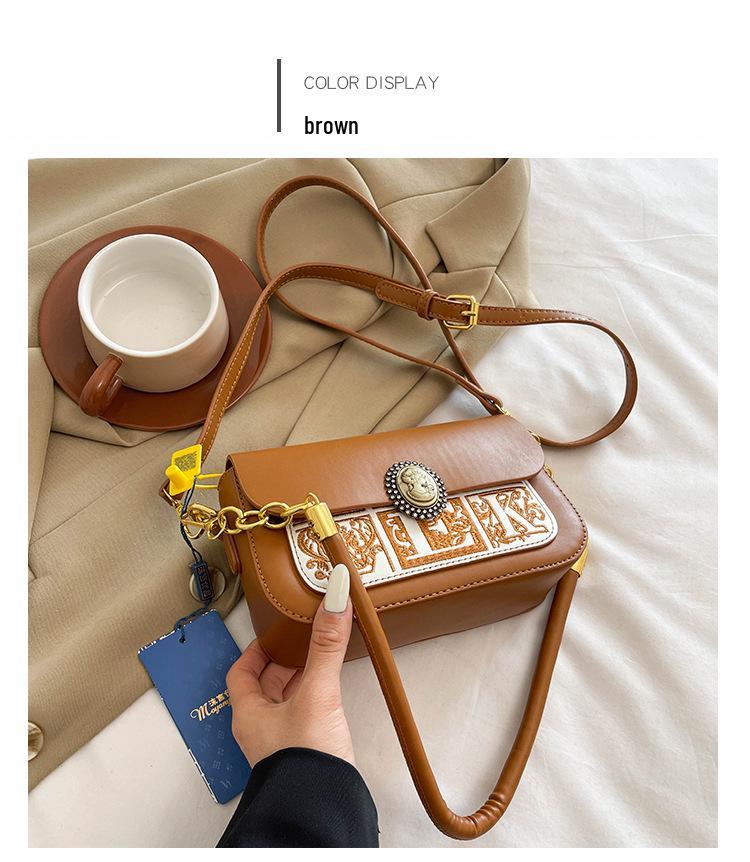 

Chic Women s Crossbody Bag - Versatile Square Shoulder Bag with Chain for Autumn коричневый