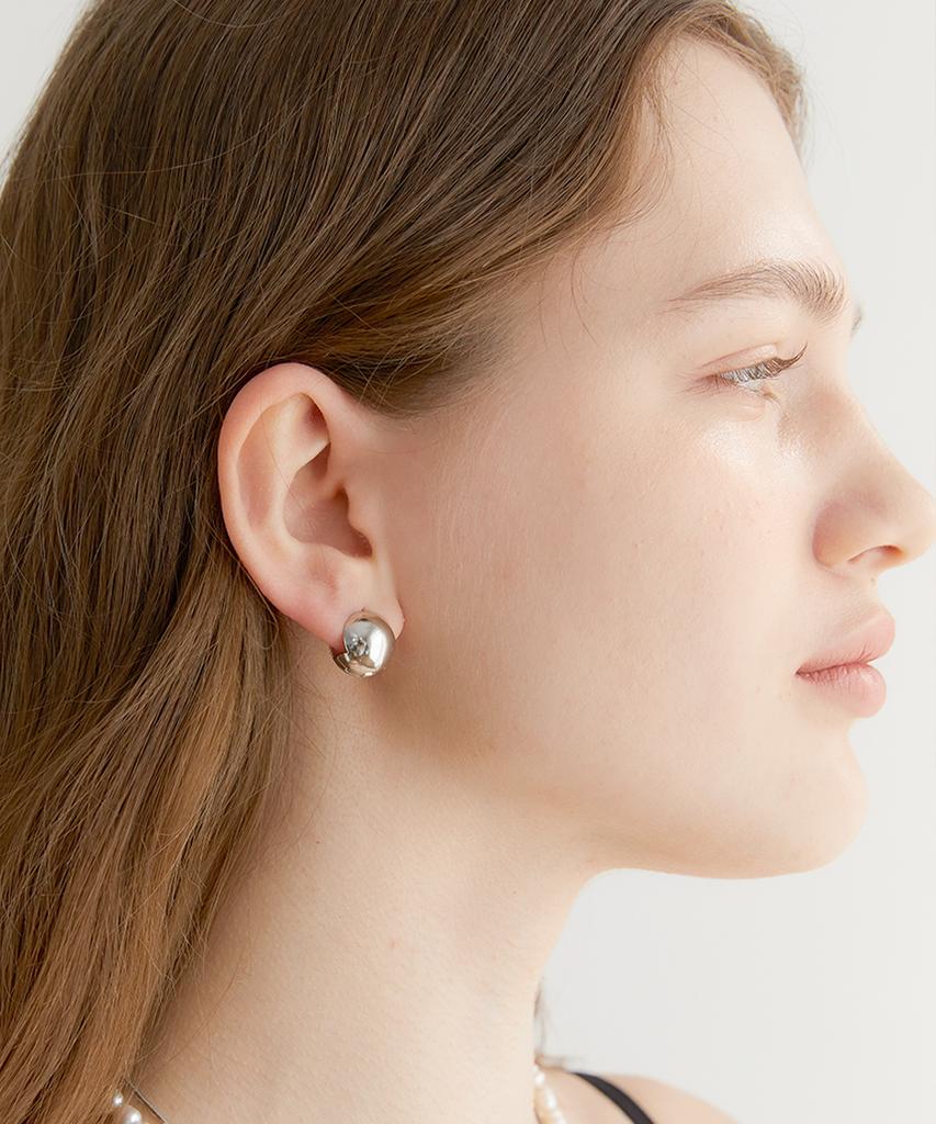 Halden One Touch Ball Earrings (E005_Silver Medium)