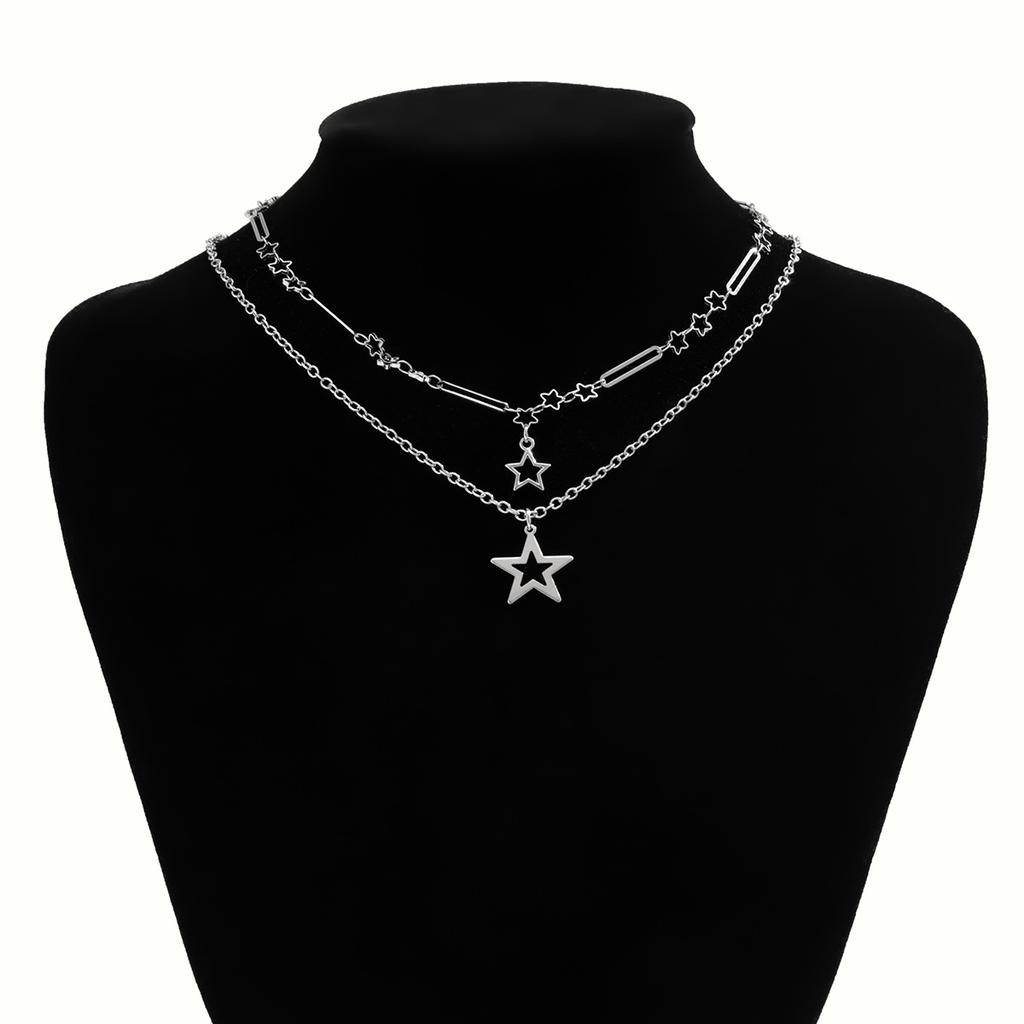 Layered Star Pendant Necklace Silver Hollow Star Multi‑Chain Choker Minimalist Y2K Style Adjustable Fashion Neck Jewelry