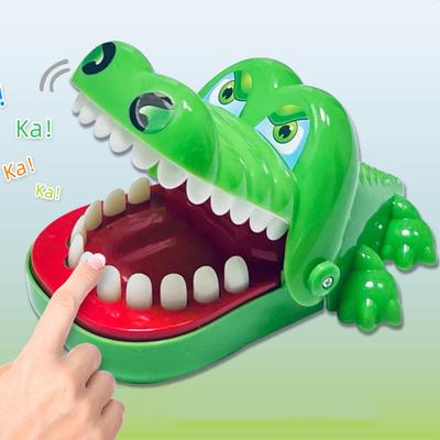 Mini Gioco Dito Morso di Coccodrillo Gioco Scherzo Interattivo Divertente Novità per Bambini Gadget per Feste Età 7-14