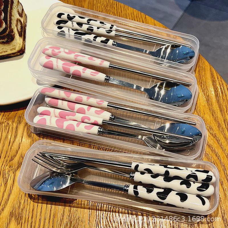 Strawberry-Themed Student Tableware Set: Cute Spoon, Fork, and Chopsticks.