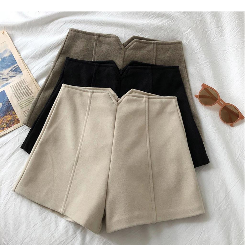 Women's High-Waisted Woolen A-Line Shorts: Minimalist, Slimming, and Casual for Autumn/Winter.