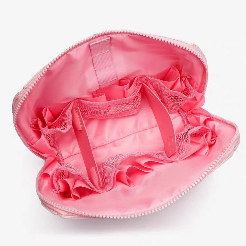 Popular, ultra-practical, large-capacity, stylish storage bag for travel and commuting, striped, three-dimensional makeup bag