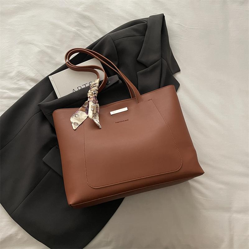 Large Capacity Bag Women's Trend Fashion Commuter Tote Bag Handbag New Women's Bag Shoulder Bag
