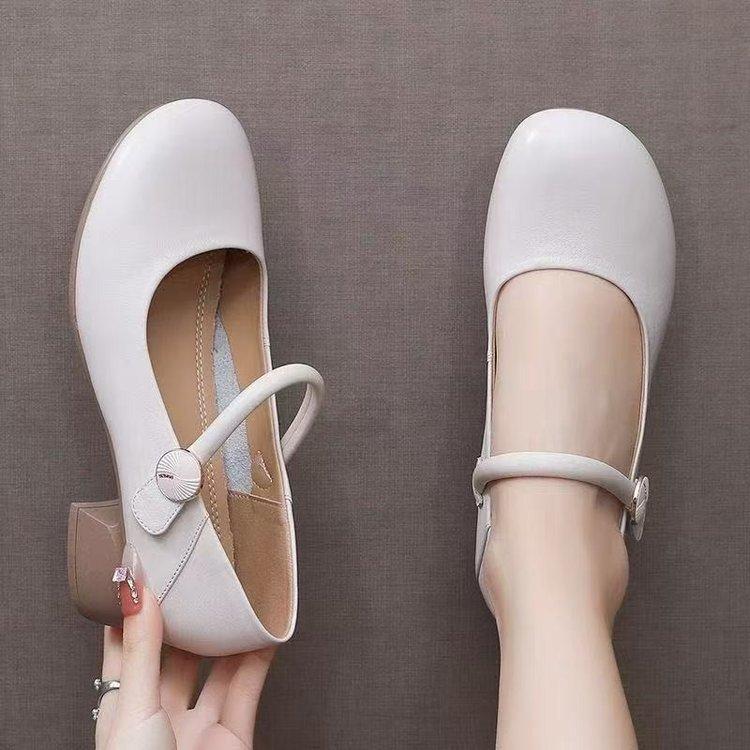

Soft leather retro Mary Jane women s shoes 2025 autumn new temperament versatile small leather shoes shallow mouth comfortable soft sole single shoes 41