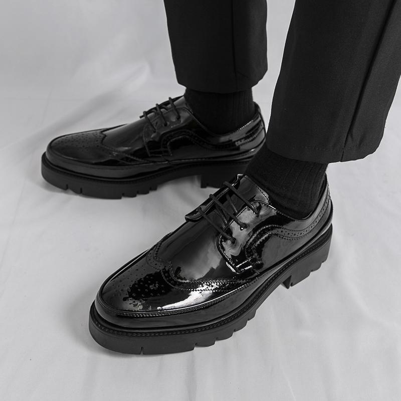 Fashion Men's Lacquer leather shoes Classic casual style Work and party 38-46 Outdoor Fashion Street Plus size casual shoes Suit