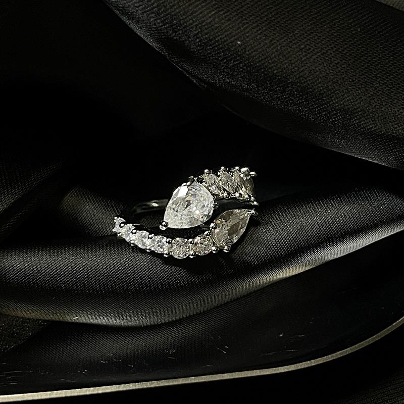 Niche Designer Sweet Ring Light Luxury Zircon Gift Personalized Women'S Suit Stacked Open Ring