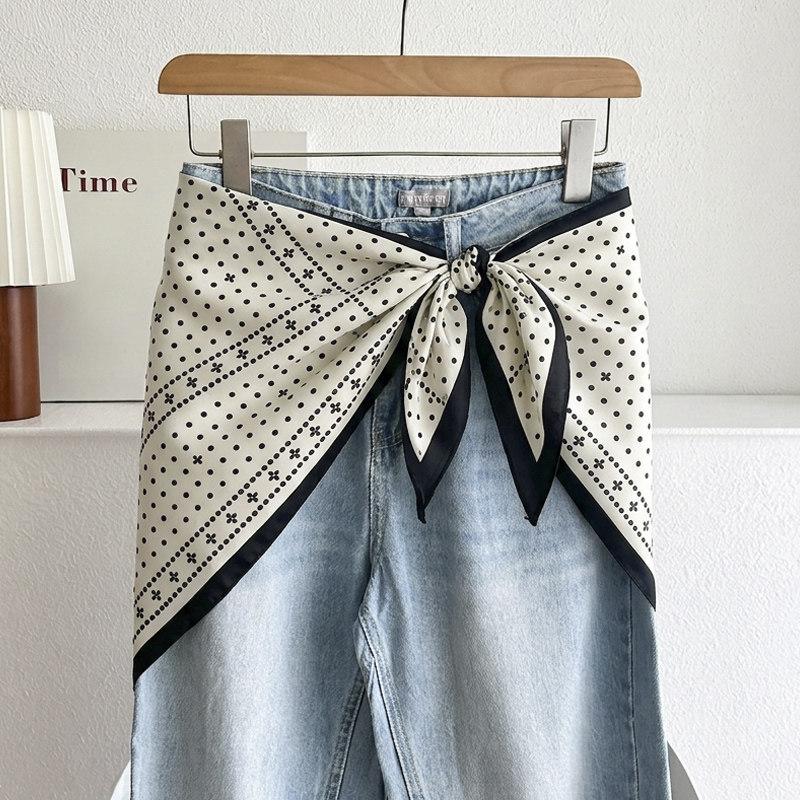 White Floral Small Silk Scarf Triangle Scarf Headscarf Belt Women's Decoration with Skirt Jeans Waist Accessories Fart Curtain
