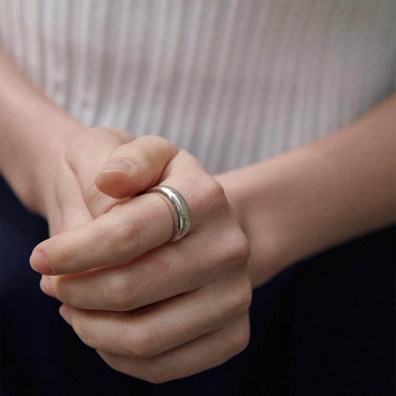 VERTE 925 Silver Fin Soar Ring  Silver 