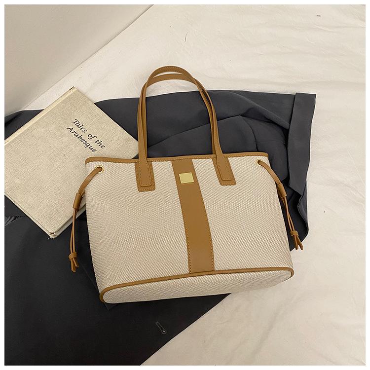 

Simple large-capacity bag women s 2025 new fashion texture tote bag casual versatile commuter underarm shoulder bag