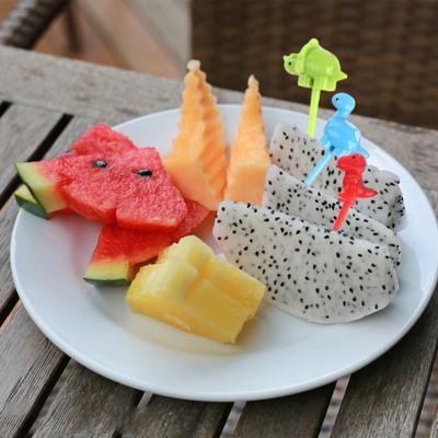 6Pcs/Set Fruit Fork Anti-slip Cartoon Plastic Dinosaur Shaped Bento Stick Party Supply