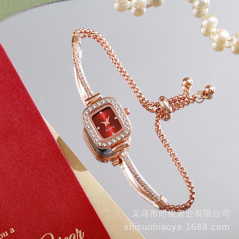 

Элегантные женские часы Оригинальный дизайн Женские кварцевые наручные часы Лучший бренд Лучшие подарки Часы красный