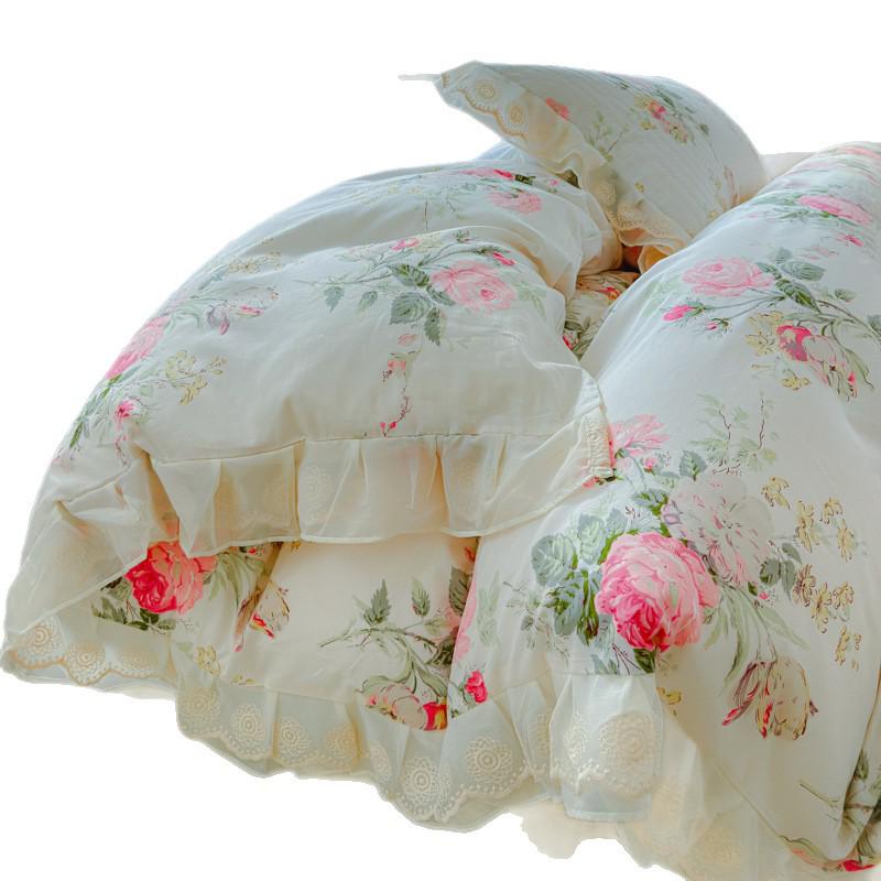 2026 Baumwoll-Print gesteppter Bettrüsche 4-teiliges Set mit Spitzenbesatz