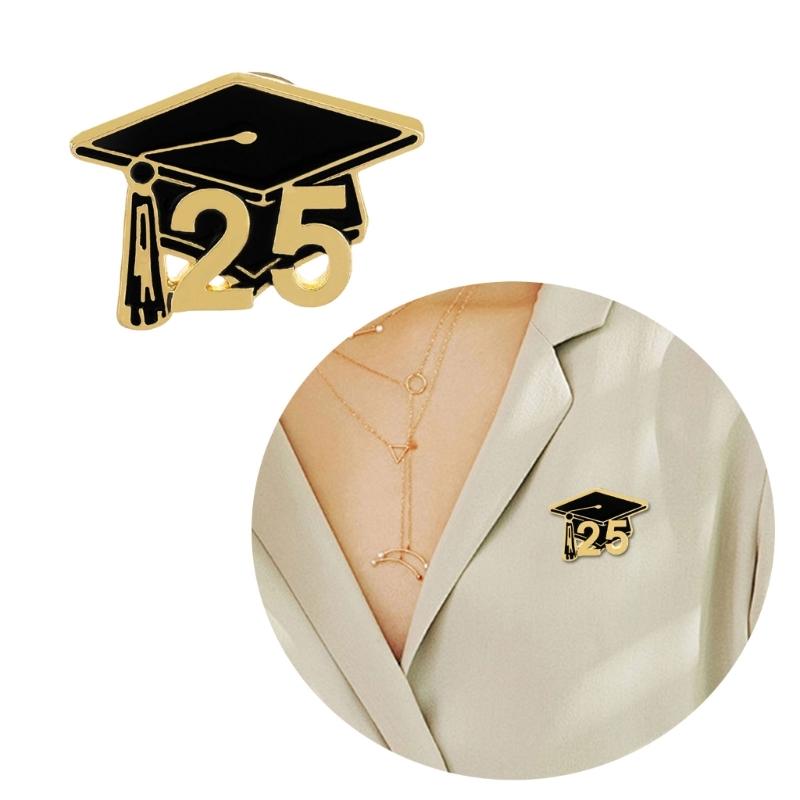 Elegant Graduation Caps Brooch Pin Beautifully Crafted Graduate Caps Pin Badge Adornment Enhancing Ceremony Attire