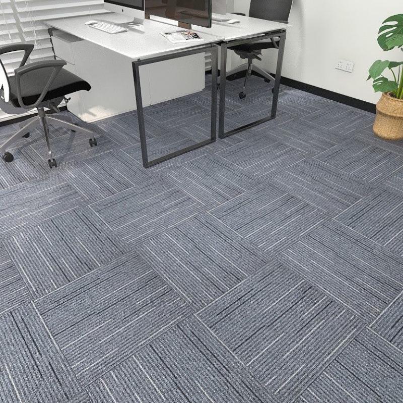 Große graue Büro- und Schlafzimmer-Teppichfliesen - Vollständige Raumabdeckung