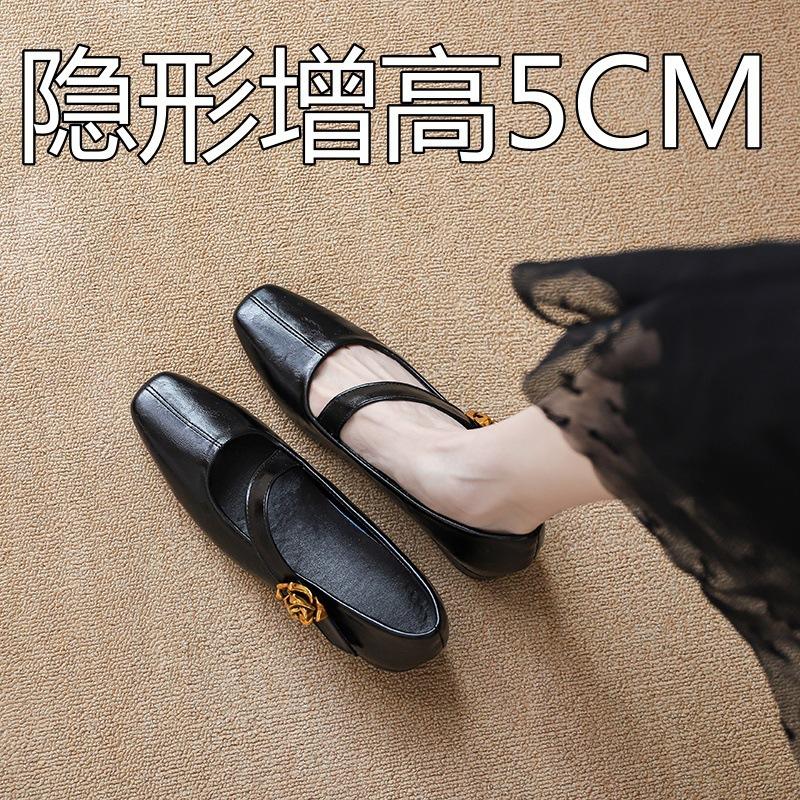 

Square head low-heeled small leather shoes, new Mary Jane single shoes for women, small outer wear, 5cm inner height increase, grandma shoes 34 срібний