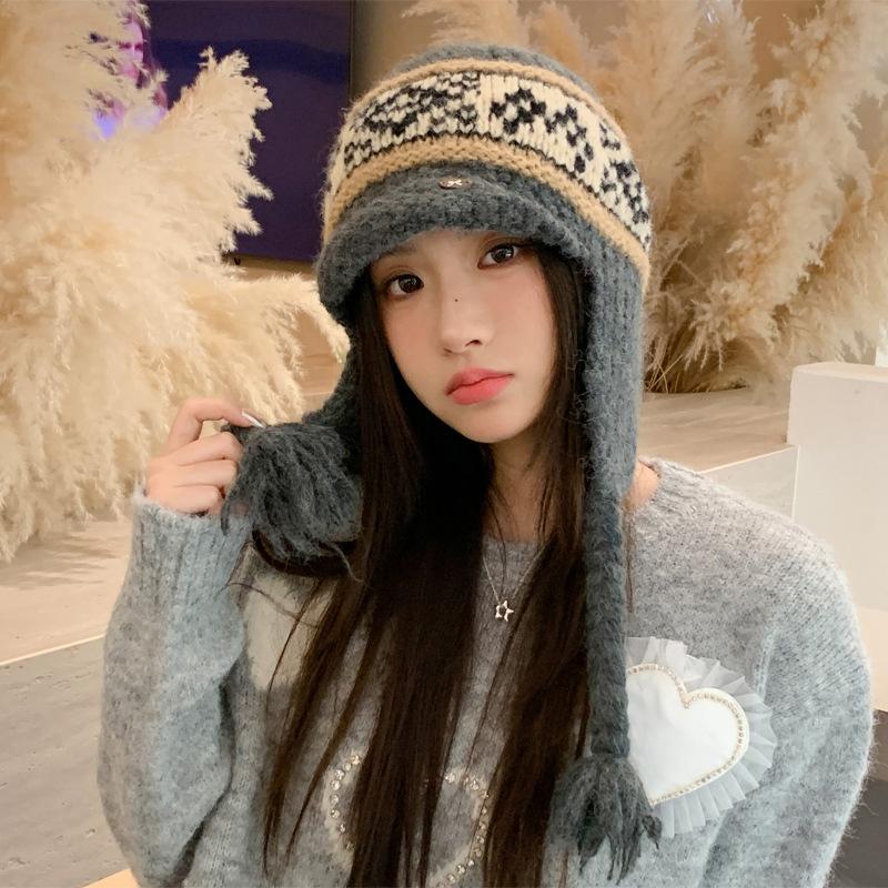 Fair Island style retro knitted wool hat autumn and winter piled thickened thermal ear protection hat versatile big head circumference Lei Feng hat