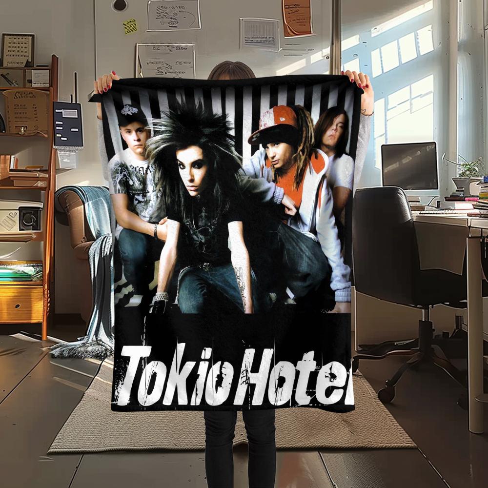 1Pc TH Band Print Flannel Blanket, High Quality Comfortable for All Seasons, Home Decor, Warmth and Comfort, Perfect for Christmas Gifts