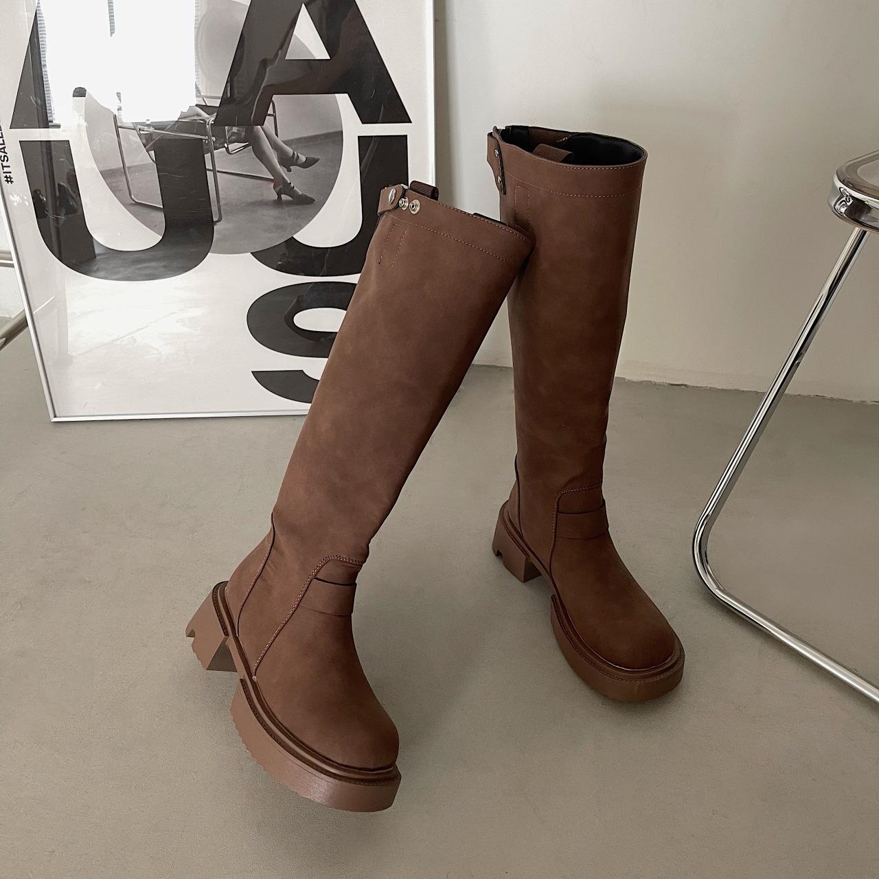 

Женские ботинки на толстой подошве 2024 года, новые четырехсезонные британские винтажные ботинки в стиле вестерн с длинным рукавом, одинарные ботинки 40 коричневый