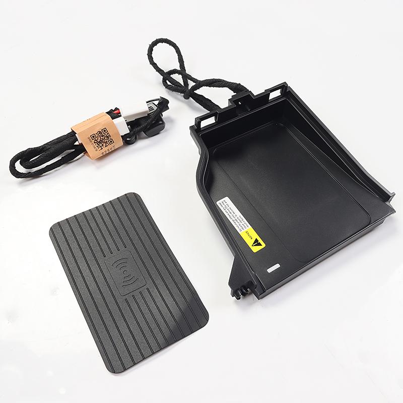 For 2016-2021 Toyota Land Cruiser 200 LC200 fj200 Center Control Wireless Charger Panel Assembly Fast Charge Upgrade Accessories