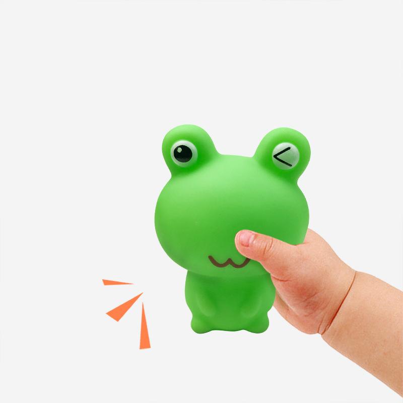 Baby And Childrens Bathing Frog Toy Mini Rubber Squeak And Toy Floating