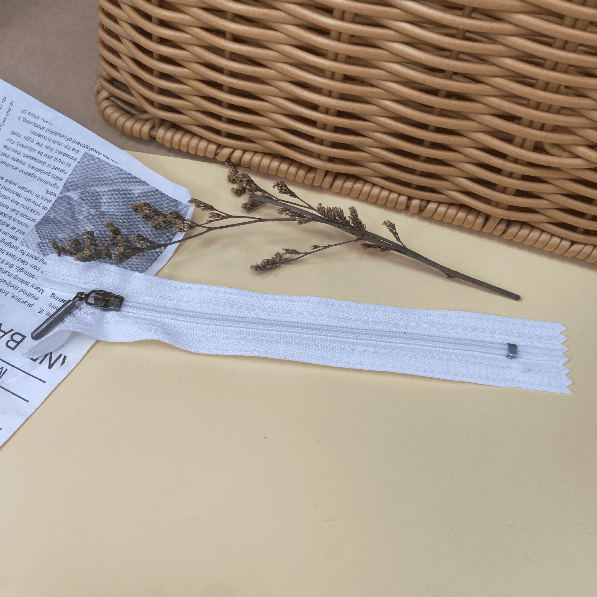 15 см круглая нейлоновая молния с закрытым хвостом для одежды и багажа, аксессуары No. 3 closed end 15cm round ball pull белый