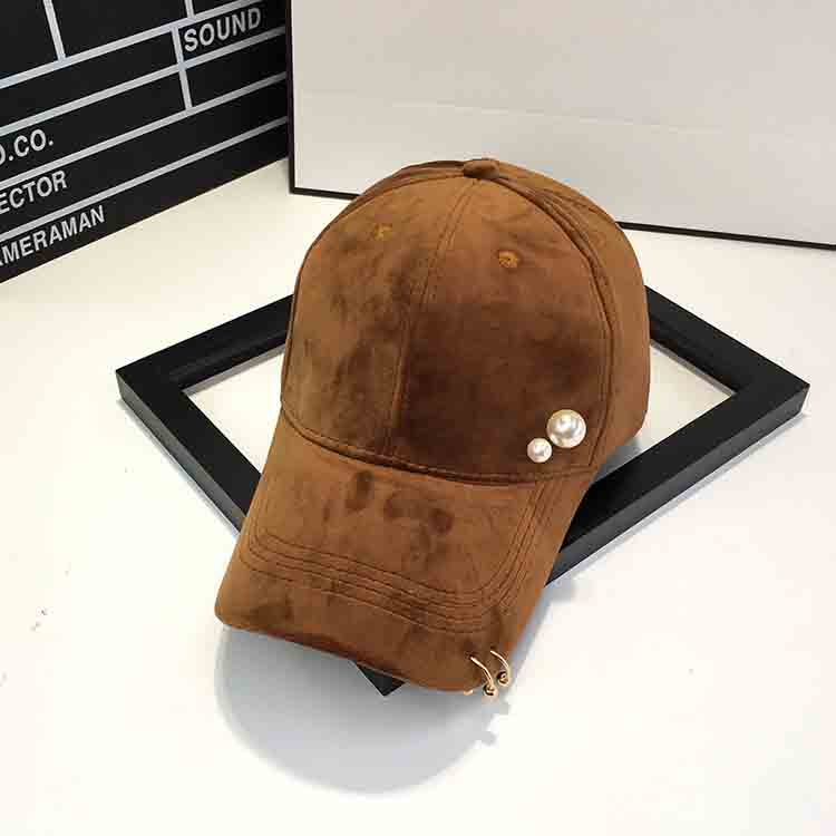 Autumn Winter Baseball Cap Women Velvet Golden Ring Beads Hat Fashion Headwear Accessories