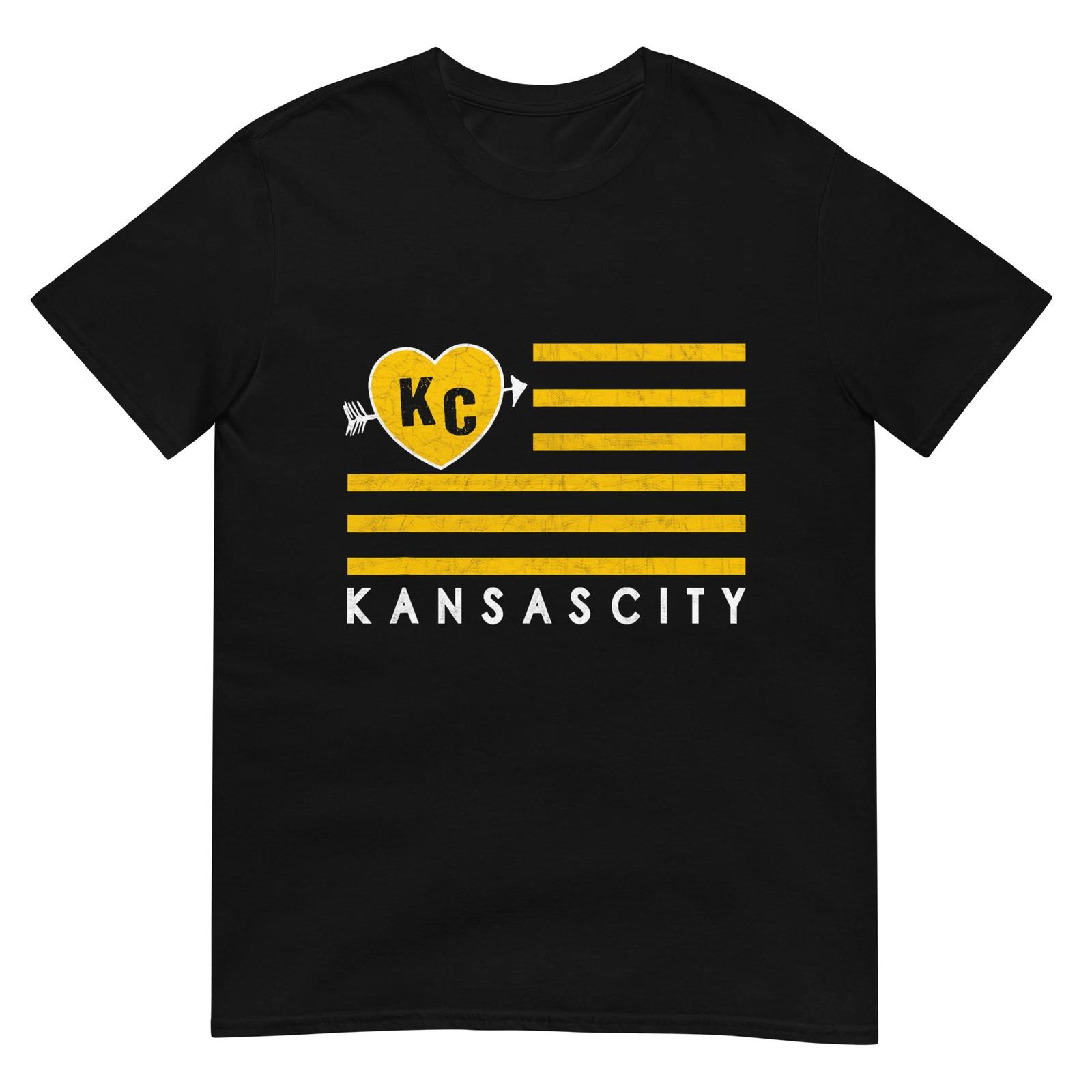KC Red Heart & Arrow 2 Letter KC Kansas City KC Love KC Red T-Shirt XL