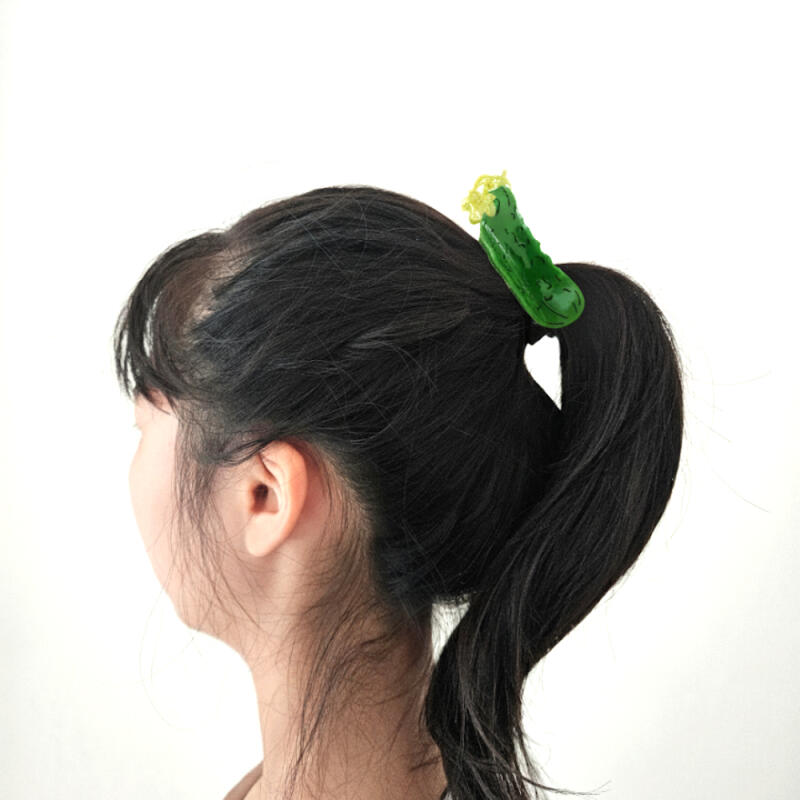 Kitsch Mood Hair Clip Pickled Cucumber | PICKLE