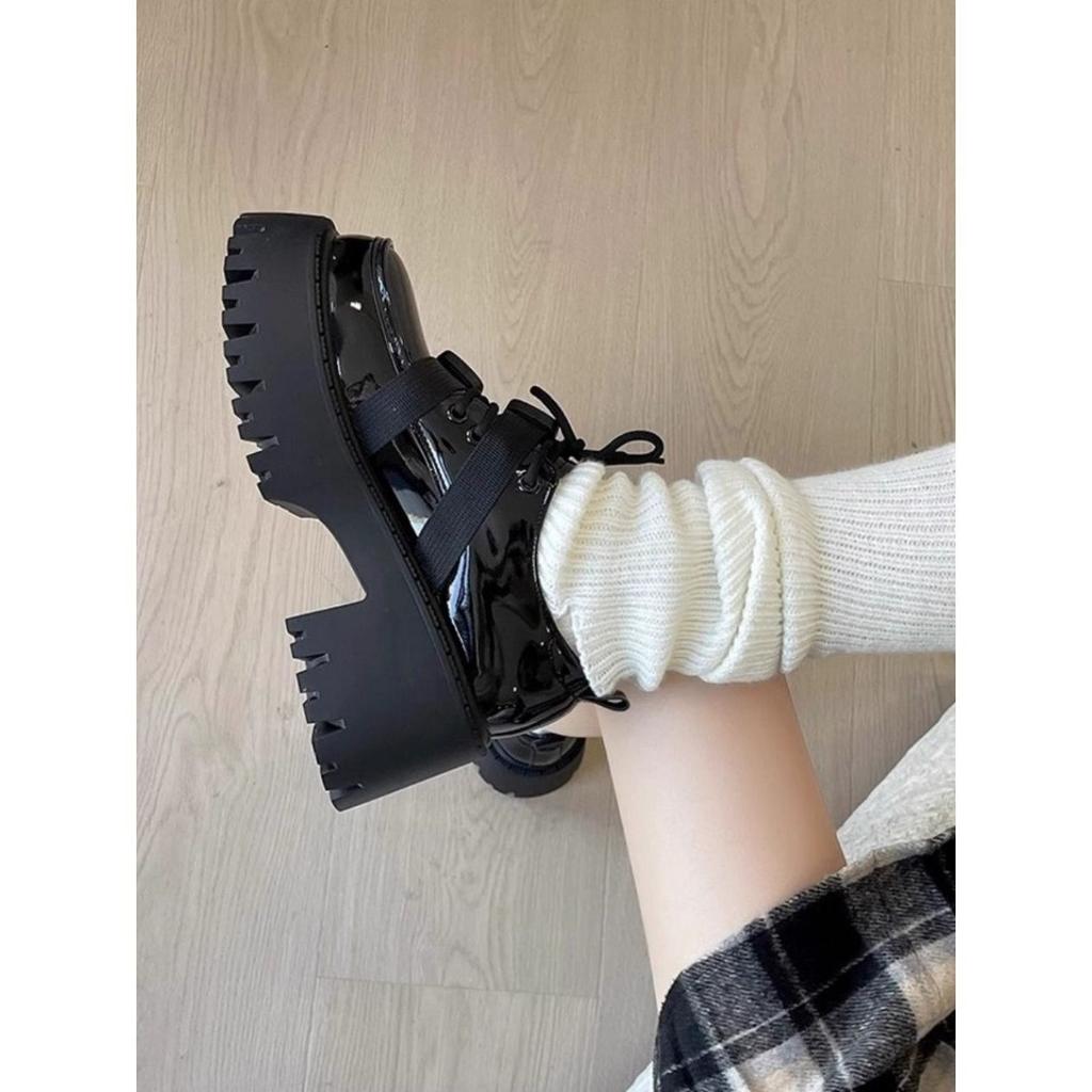 Little Drunk Love! So Sweet and Cool Little Leather Shoes! Internet Celebrity Fried Street Platform Locomotive Short Boots Tide British Style Single