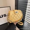New niche bucket bag bag women's makeup fashion diamond chain portable shoulder messenger bag