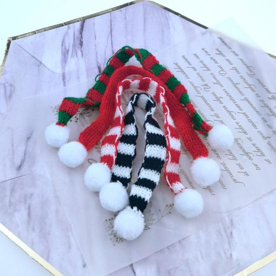 2Pcs Decorate Cloth Attractive Realistic Dollhouse Decorative Small Scarves Mini