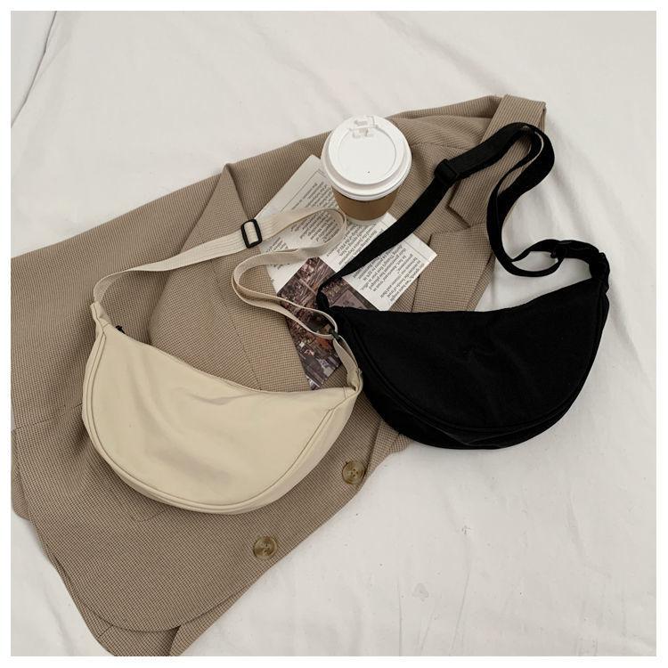 1Pc Nylon Messenger Bag Women's New Trendy Dumpling Bag Lightweight Small Satchel Underarm Bag Simple Shoulder Canvas Bag