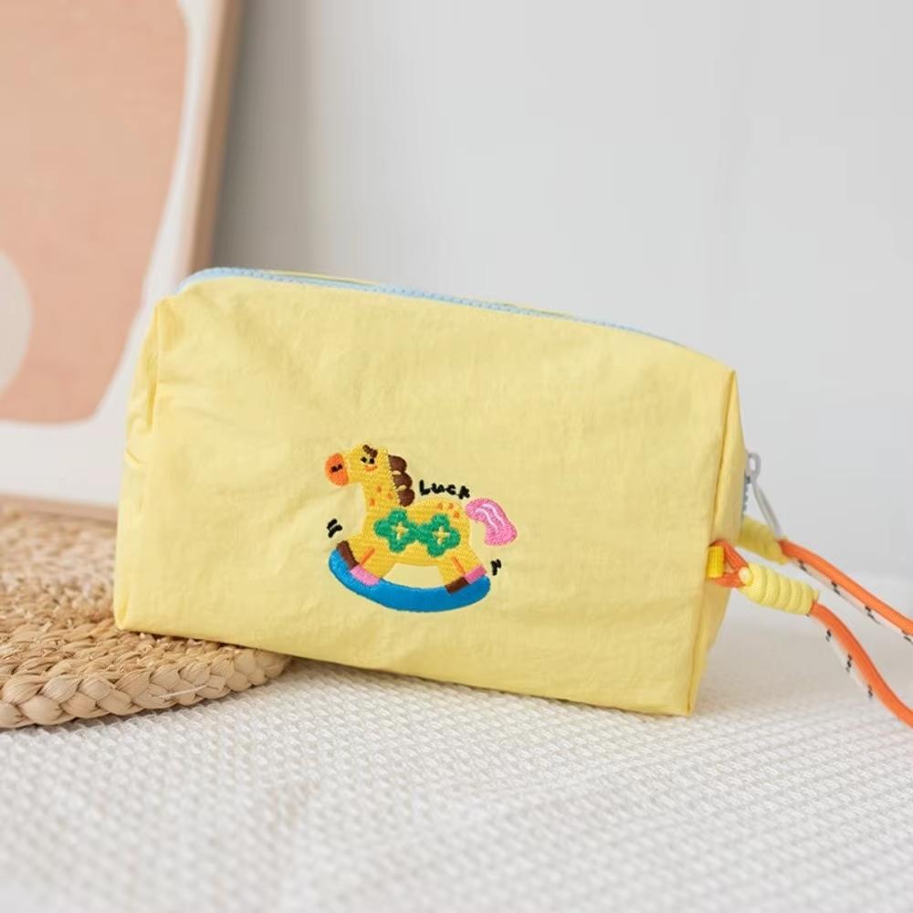 

Lightweight Handheld Bag Cute Korean Ins Bag Embroidered Storage Bag Nylon Waterproof Cosmetic Pouch For Phone Holder Travel жёлтый