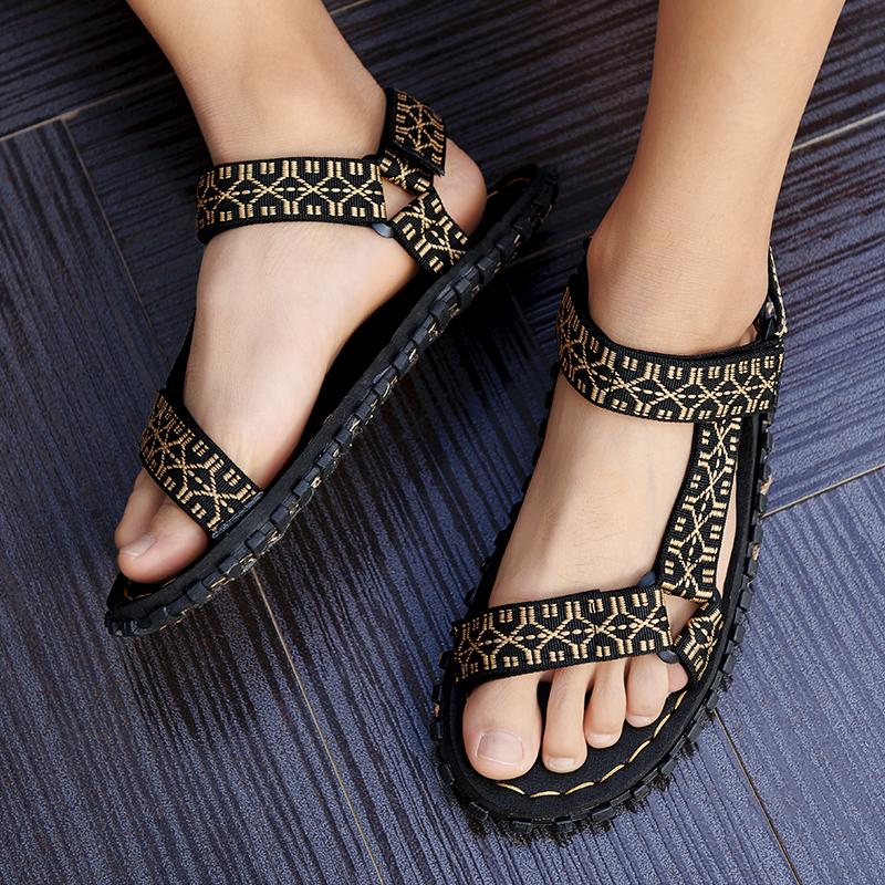 Letní pánské sandály Módní volnočasové plážové dovolenkové sandály pro muže Lehké boty Nové venkovní pohodlné ležérní sandály